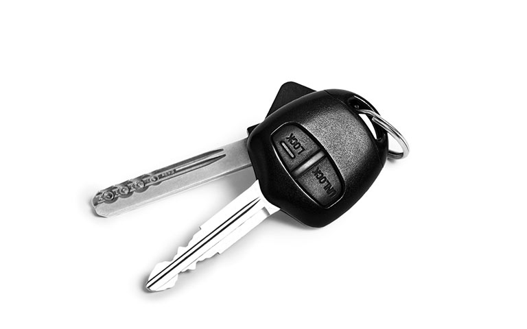 Green locksmith team provides car key repair service in Daytona Beach & Ormond Beach, FL